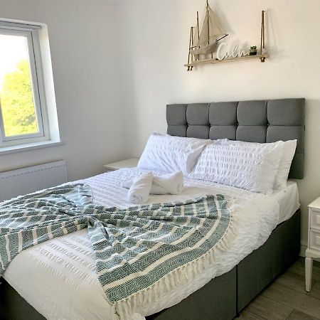 Modern & Cosy 2-Bed Apartment Near Nec, Airport & Jlr! Birmingham Buitenkant foto